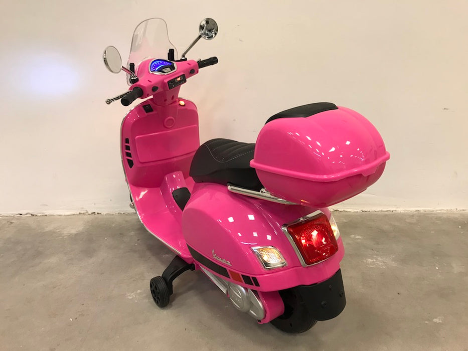 Vespa Kinderscooter GTS 12V (roze) - Trapautodealer