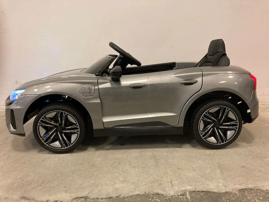 Audi RS E-Tron GT Accu Auto Voor Kinderen 12V 4WD + 2.4G RC (zilver) - Trapautodealer