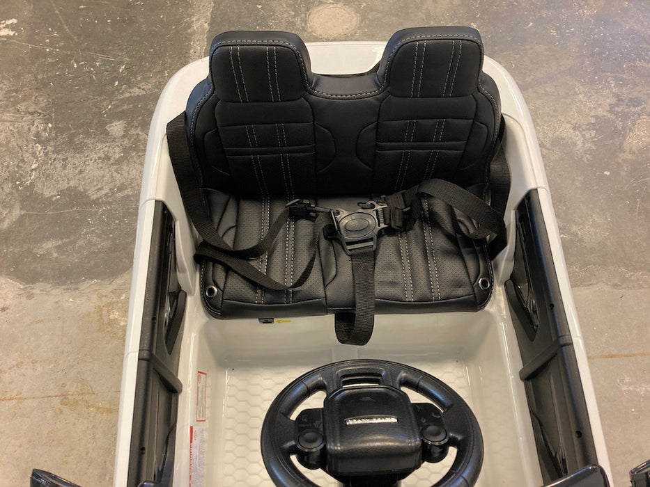 Range Rover Evoque Kinderauto 12V 4WD + 2.4G RC (wit) - Trapautodealer