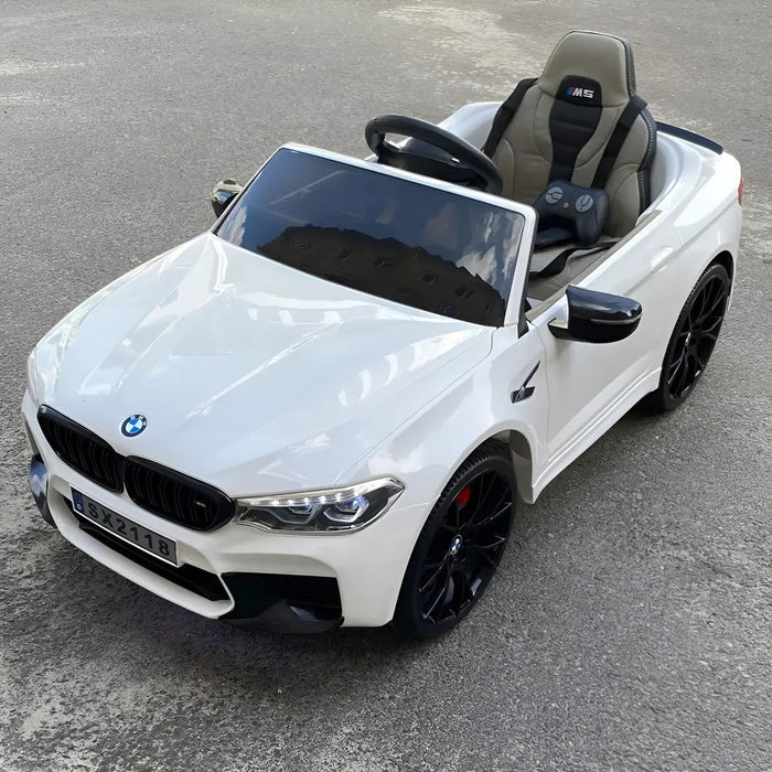BMW M5 Elektrische Speelgoedauto 24V + 2.4G RC (wit) - Trapautodealer