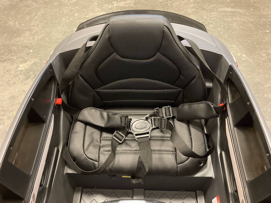 Mercedes GLC 63 kinderauto 1-Persoons 12V 4WD + 2.4G RC (matgrijs) - Trapautodealer