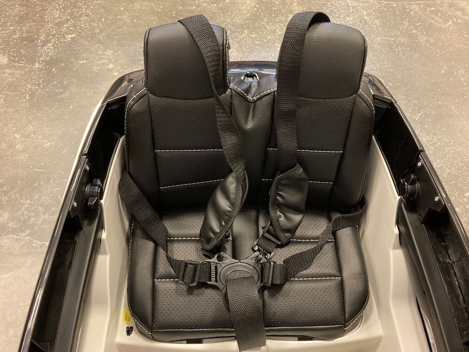 Range Rover Velar Elektrische Kinderauto 12 Volt + 2.4G Afstandsbediening (wit) - Trapautodealer