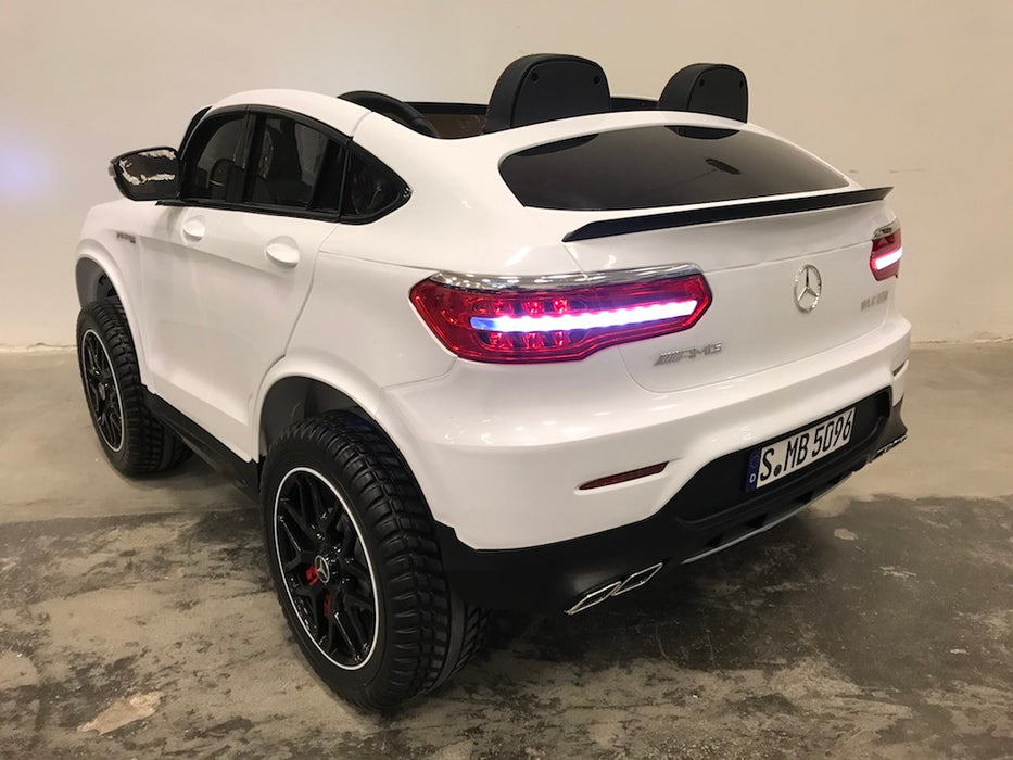 Mercedes GLC63 2-Persoons Accu Auto 12V 4WD + 2.4G RC (wit) - Trapautodealer