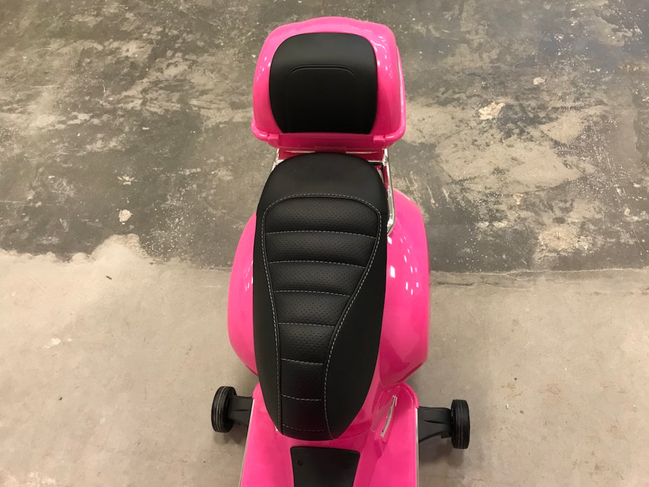 Vespa Kinderscooter GTS 12V (roze) - Trapautodealer
