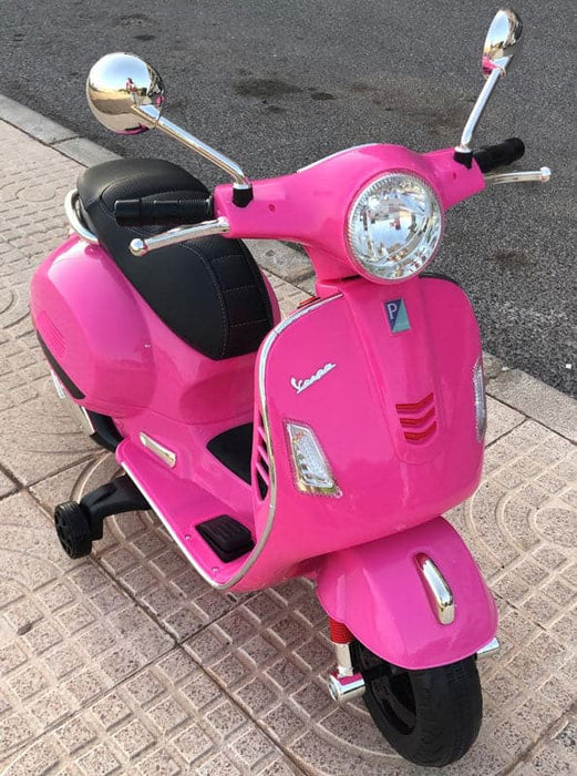 Vespa Kinderscooter GTS 12V (roze) - Trapautodealer