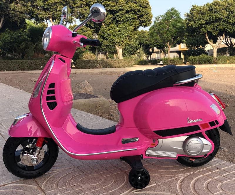 Vespa Kinderscooter GTS 12V (roze) - Trapautodealer